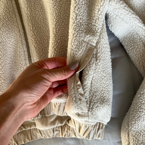 Aerie Sherpa Zip-Up - Picture 3 of 4